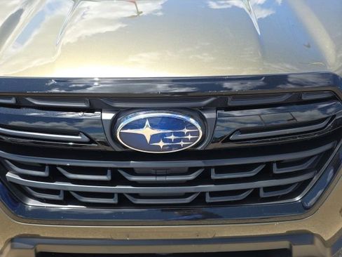 Used 2023 Subaru Forester Premium AWD/4WD image 10