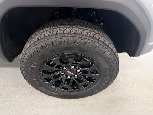 New 2026 GMC Canyon Elevation w/ Convenience Package AWD/4WD image 4
