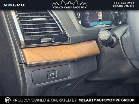 Used 2023 Volvo XC90 B6 Plus w/ Protection Package Premier image 19