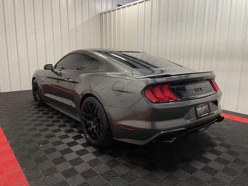 Used 2018 Ford Mustang GT w/ Black Accent Pkg RWD image 2