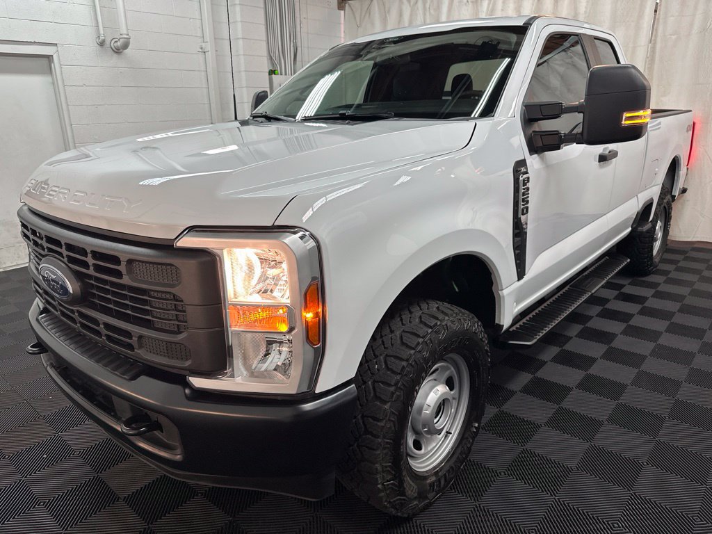 Used 2026 Ford F250 XL w/ XL Off-Road Package AWD/4WD image 4