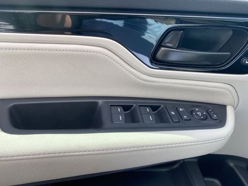 New 2026 Honda Odyssey Touring image 44