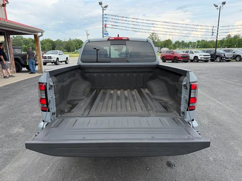 Used 2024 Nissan Frontier PRO-4X w/ Technology Package AWD/4WD image 7