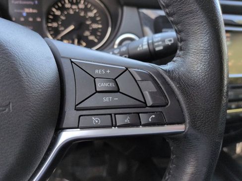 Certified 2019 Nissan Rogue SV AWD/4WD image 25