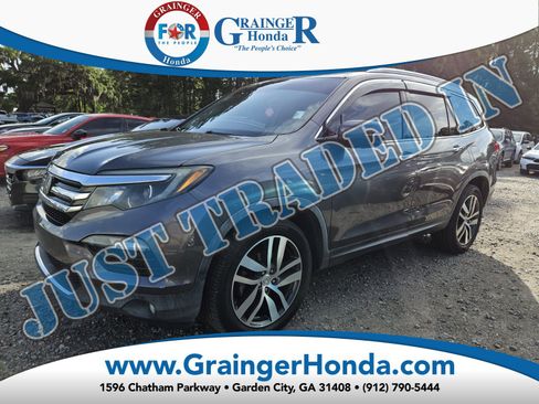 Used 2016 Honda Pilot Touring image 1