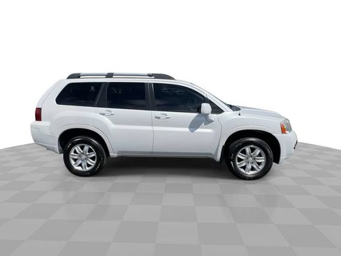 Used 2011 Mitsubishi Endeavor LS AWD/4WD image 9