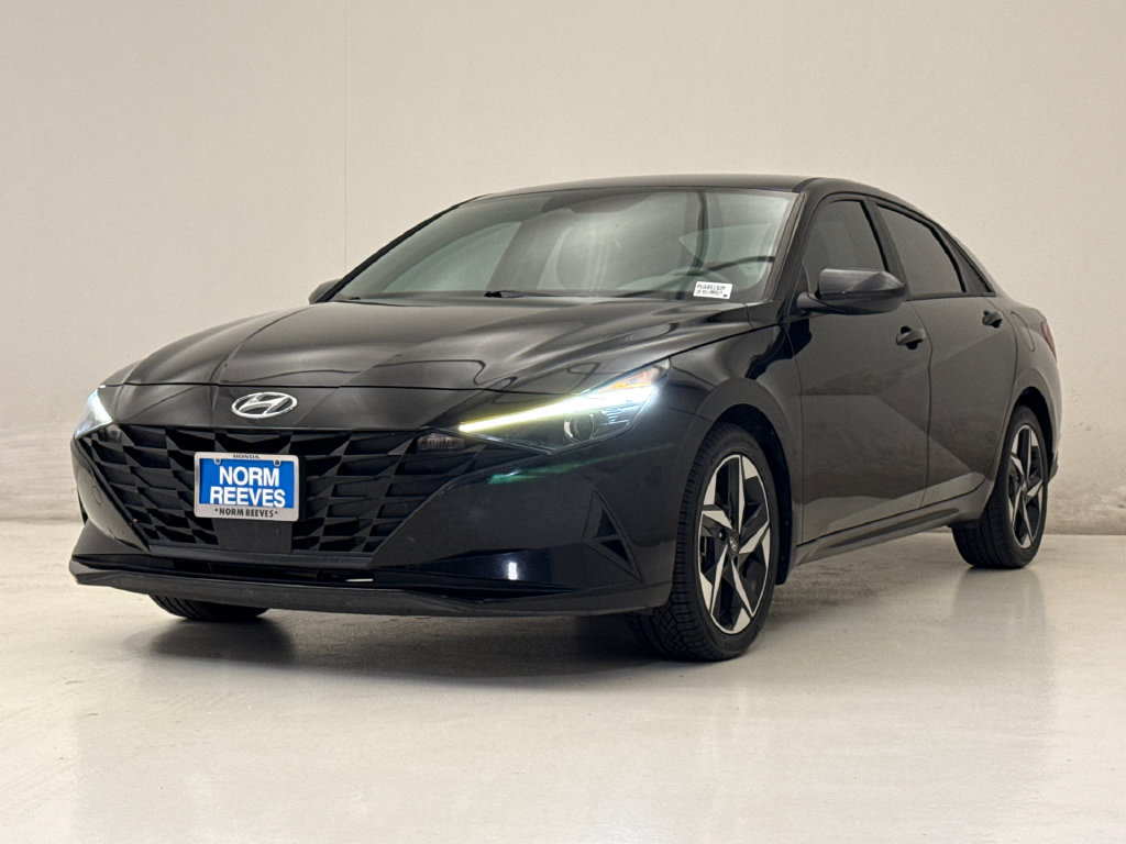 Used 2023 Hyundai Elantra SEL w/ Convenience Package FWD image 2