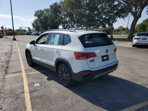 Used 2024 Volkswagen Taos S image 5