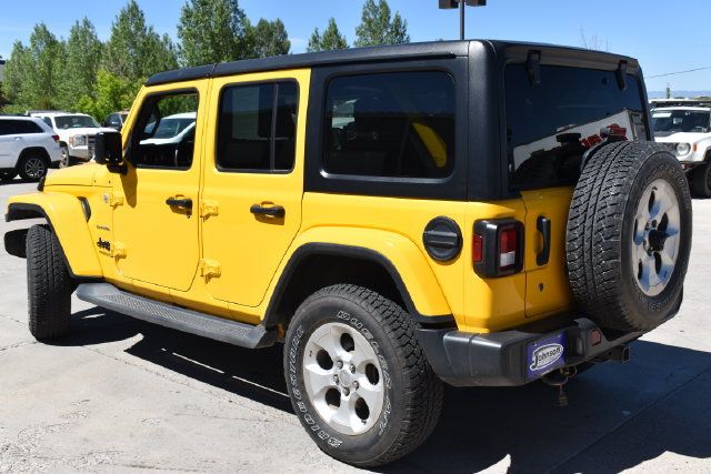 Used 2018 Jeep Wrangler Unlimited Sahara AWD/4WD image 8