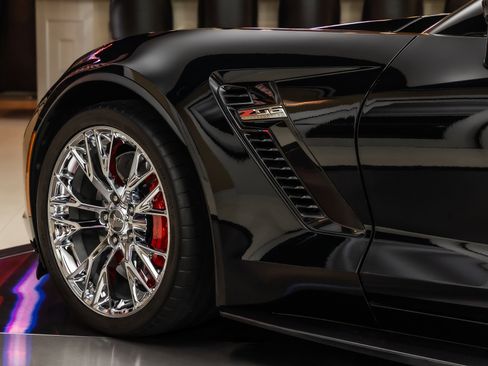 Used 2017 Chevrolet Corvette Z06 image 36