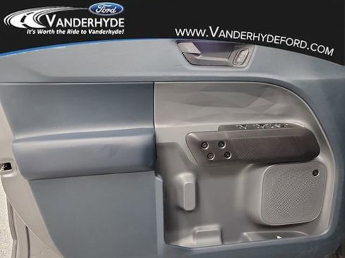 New 2025 Ford Maverick Lariat w/ Black Appearance Package image 16