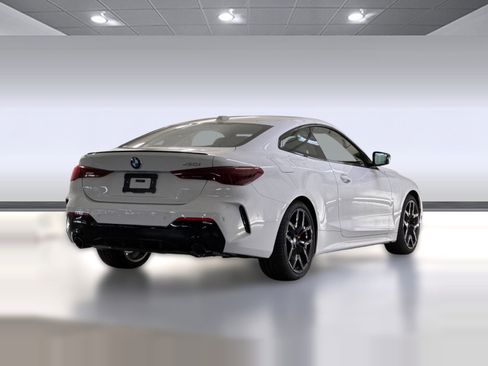 New 2026 BMW 430i Coupe w/ M Sport Package image 8
