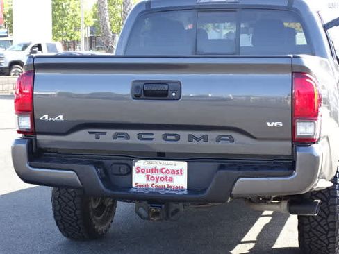 Used 2023 Toyota Tacoma SR AWD/4WD image 14