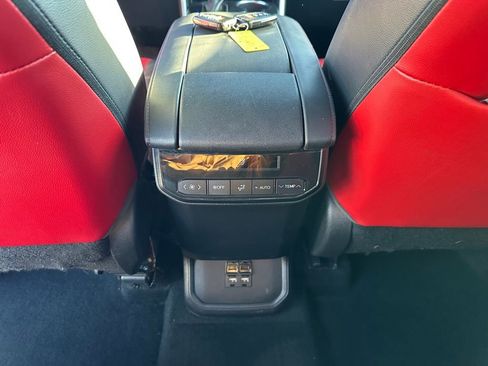 Used 2021 Toyota Highlander XSE image 25