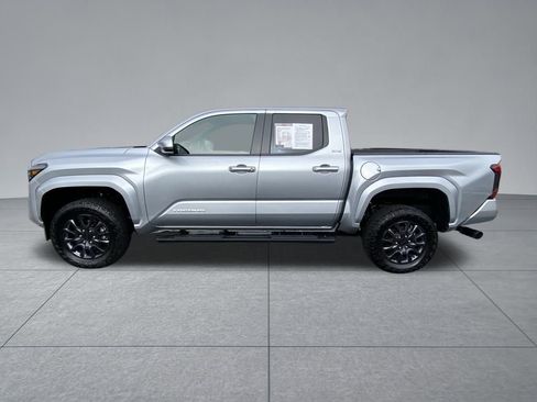 Used 2024 Toyota Tacoma SR5 image 4