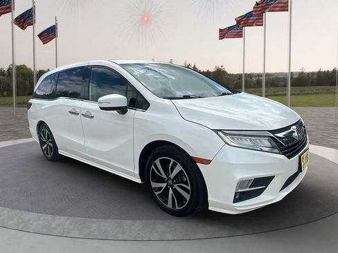 Used 2018 Honda Odyssey Elite image 1