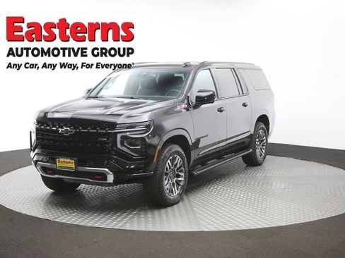 Used 2025 Chevrolet Suburban Z71 AWD/4WD image 58