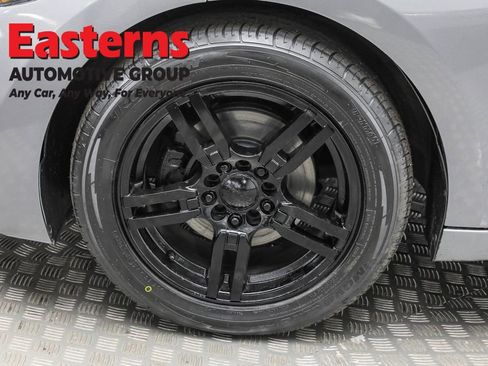 Used 2017 Hyundai Elantra SE w/ Cargo Package image 29