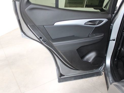 Used 2024 Buick Envision Avenir image 28