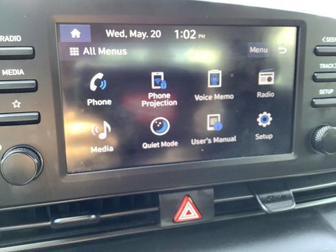 Used 2025 Hyundai Elantra Sport FWD image 45