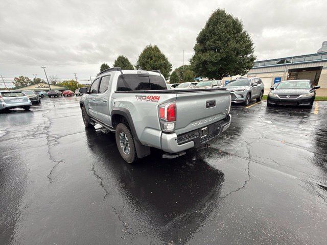 Used 2023 Toyota Tacoma TRD Off-Road w/ TRD Premium Off Road Package AWD/4WD image 5