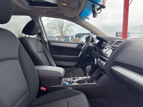 Used 2016 Subaru Outback 2.5i Premium w/ Popular Package #3 image 32