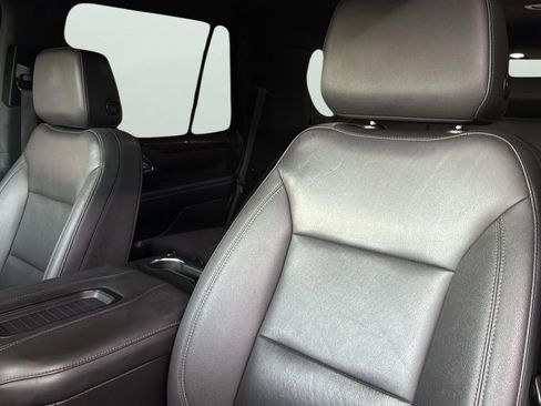 Used 2022 Chevrolet Tahoe Z71 w/ Z71 Off-Road Package image 10