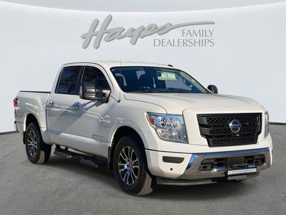 Used 2021 Nissan Titan SV w/ SV Convenience Package