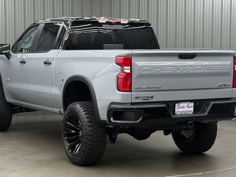 Used 2025 Chevrolet Silverado 1500 ZR2 w/ Technology Package AWD/4WD image 3