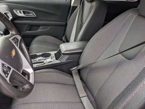Used 2017 Chevrolet Equinox LT w/ Convenience Package AWD/4WD image 12