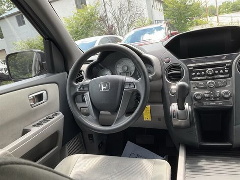 Used 2015 Honda Pilot LX image 18