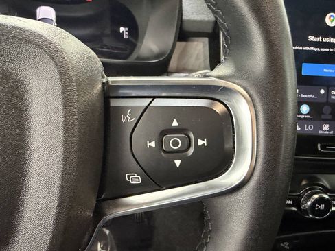 Used 2023 Volvo XC40 Recharge Plus AWD/4WD image 17