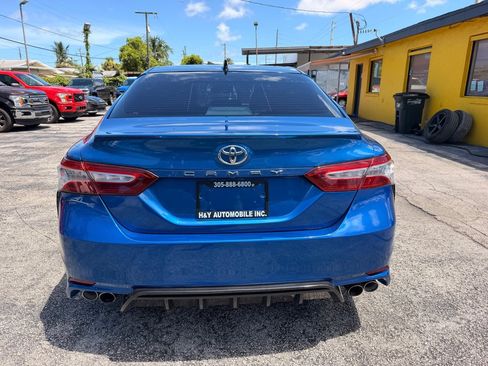 Used 2020 Toyota Camry XSE w/ Navigation Package FWD image 11