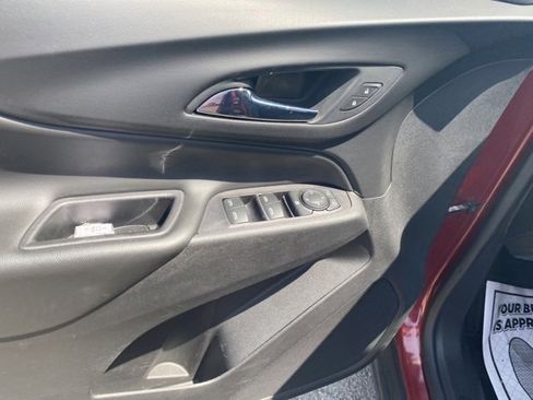 Used 2021 Chevrolet Equinox LT image 17