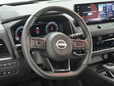 Used 2024 Nissan Rogue Platinum w/ Platinum Premium Package image 18