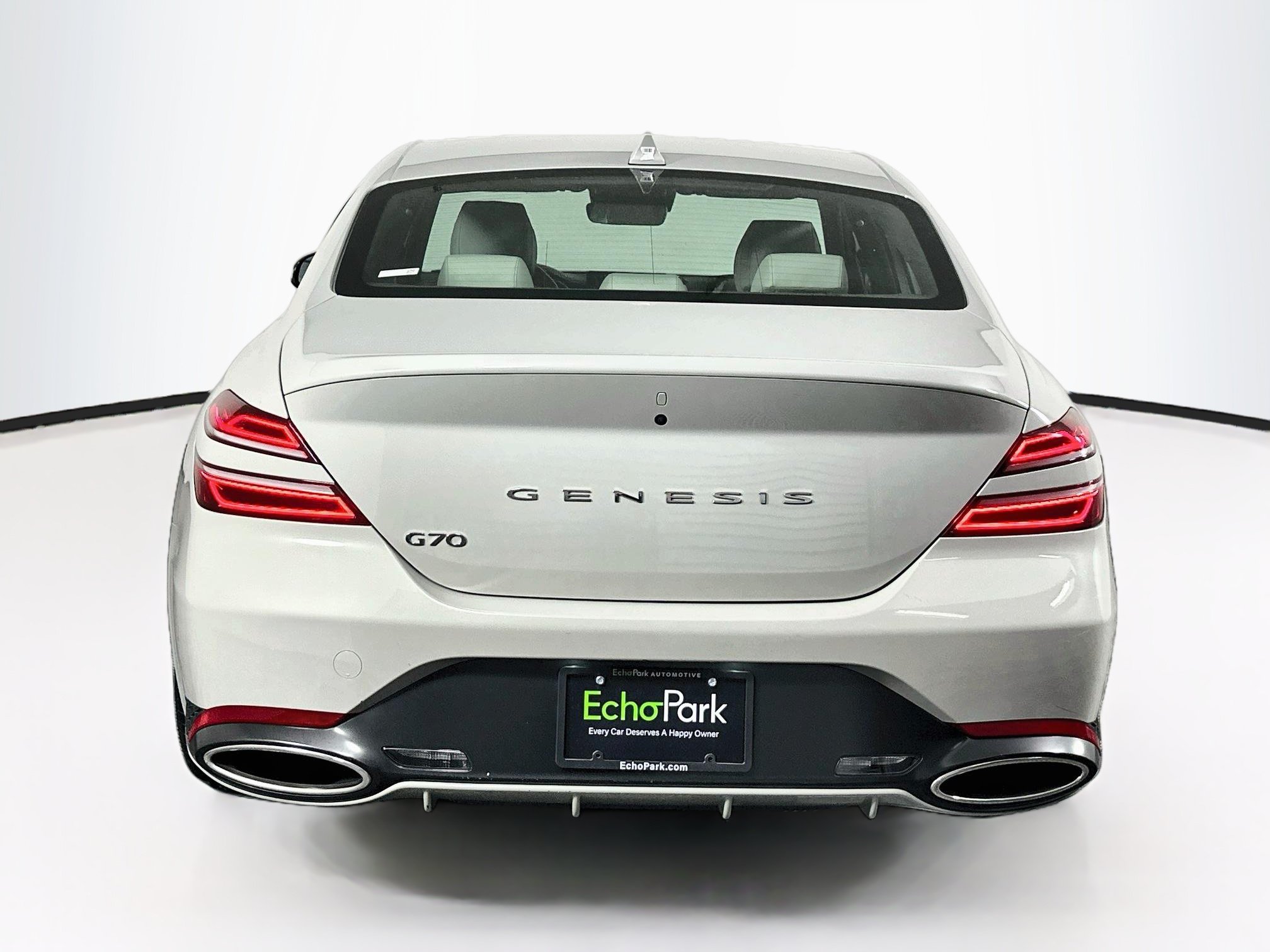 Used 2025 Genesis G70 2.5T RWD image 7