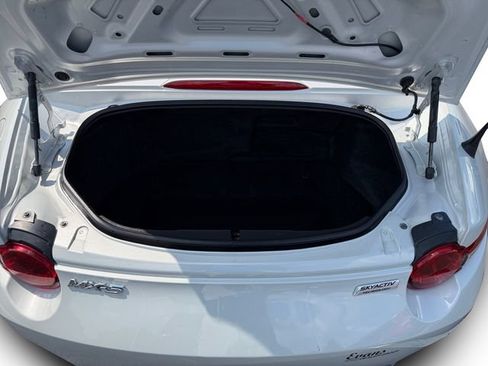 Used 2016 MAZDA MX-5 Miata Club RWD image 26