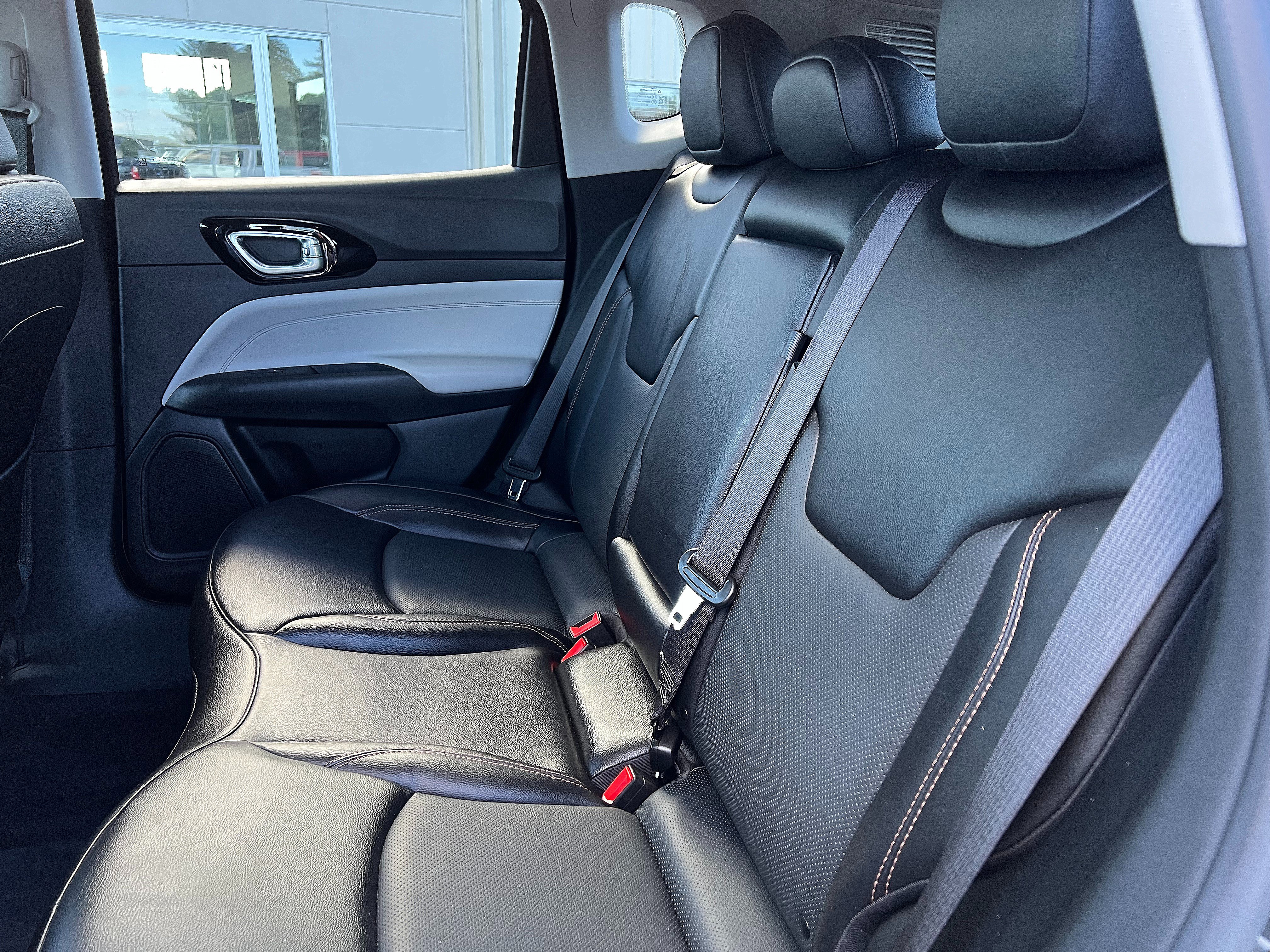 Used 2022 Jeep Compass Limited AWD/4WD image 22