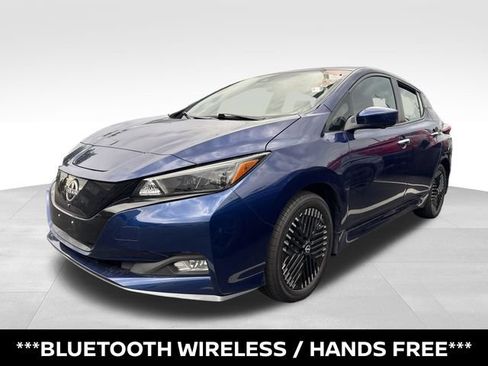 Certified 2025 Nissan Leaf SV Plus FWD image 3