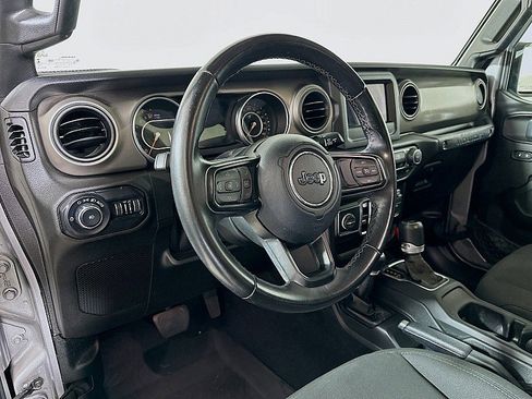 Used 2020 Jeep Wrangler Unlimited Sport S image 9