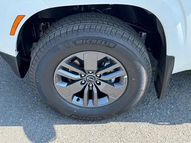 New 2026 Nissan Frontier SV w/ Tow Package AWD/4WD image 20