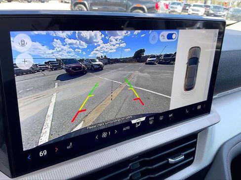 Used 2026 Ford Explorer Active image 27