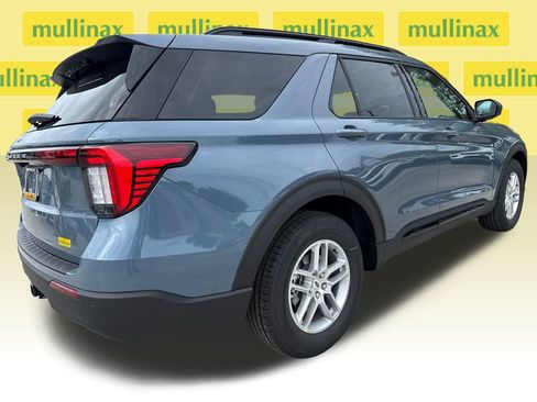 New 2026 Ford Explorer Active image 14