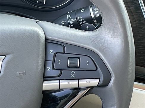 Used 2023 Cadillac XT6 Premium Luxury w/ Technology Package image 14