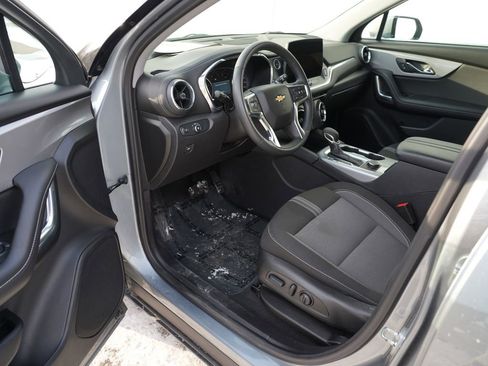 Used 2025 Chevrolet Blazer LT image 13