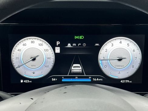 Used 2024 Hyundai Elantra SEL image 27