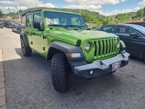Used 2019 Jeep Wrangler Unlimited Sport AWD/4WD image 3