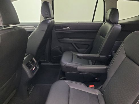 Used 2021 Volkswagen Atlas SEL AWD/4WD image 18