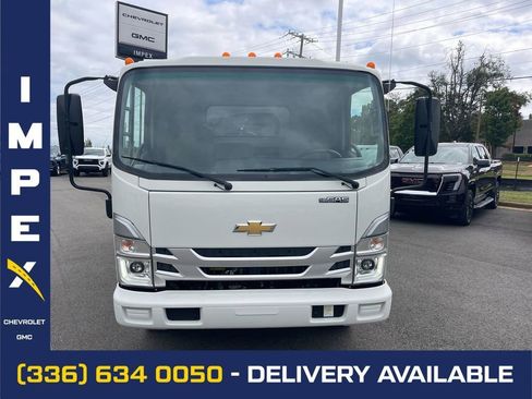Used 2024 Chevrolet Low Cab Forward RWD image 8