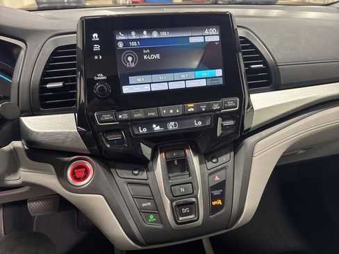 Used 2018 Honda Odyssey EX-L image 12